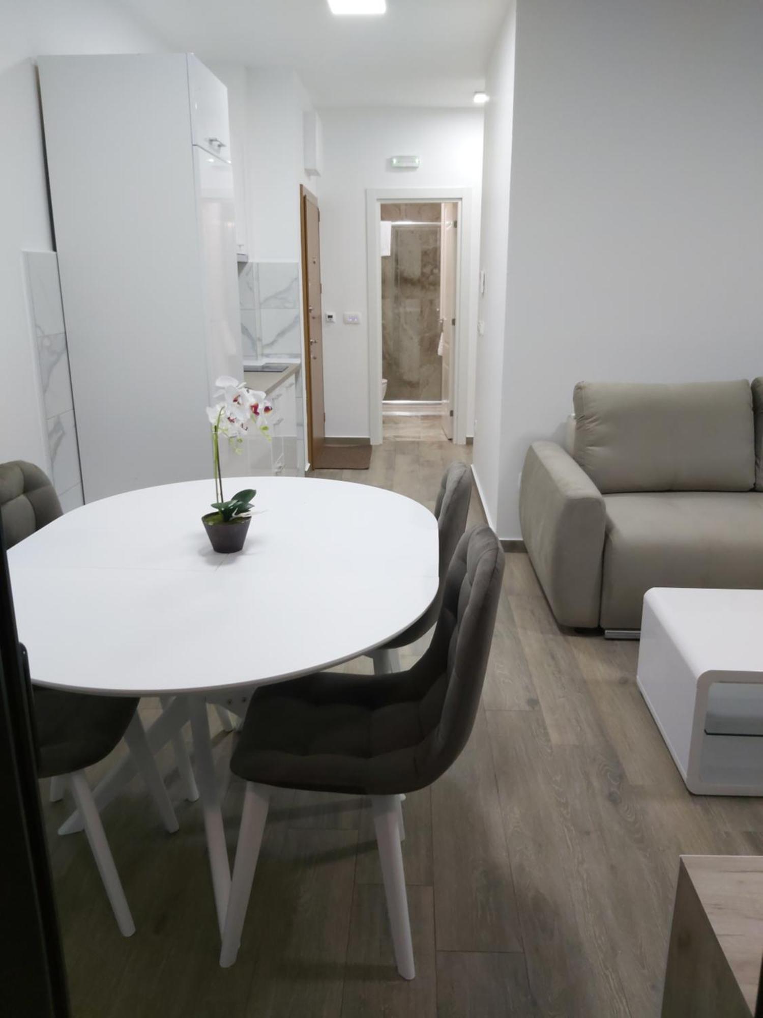 Apartmani Aida Dobra Voda Exterior photo